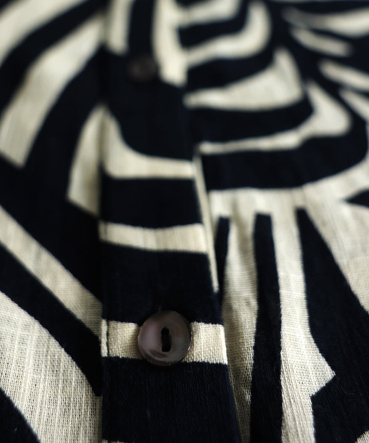 NUUUII Leaf Pattern 100% Cotton Shirt Dress Ladies