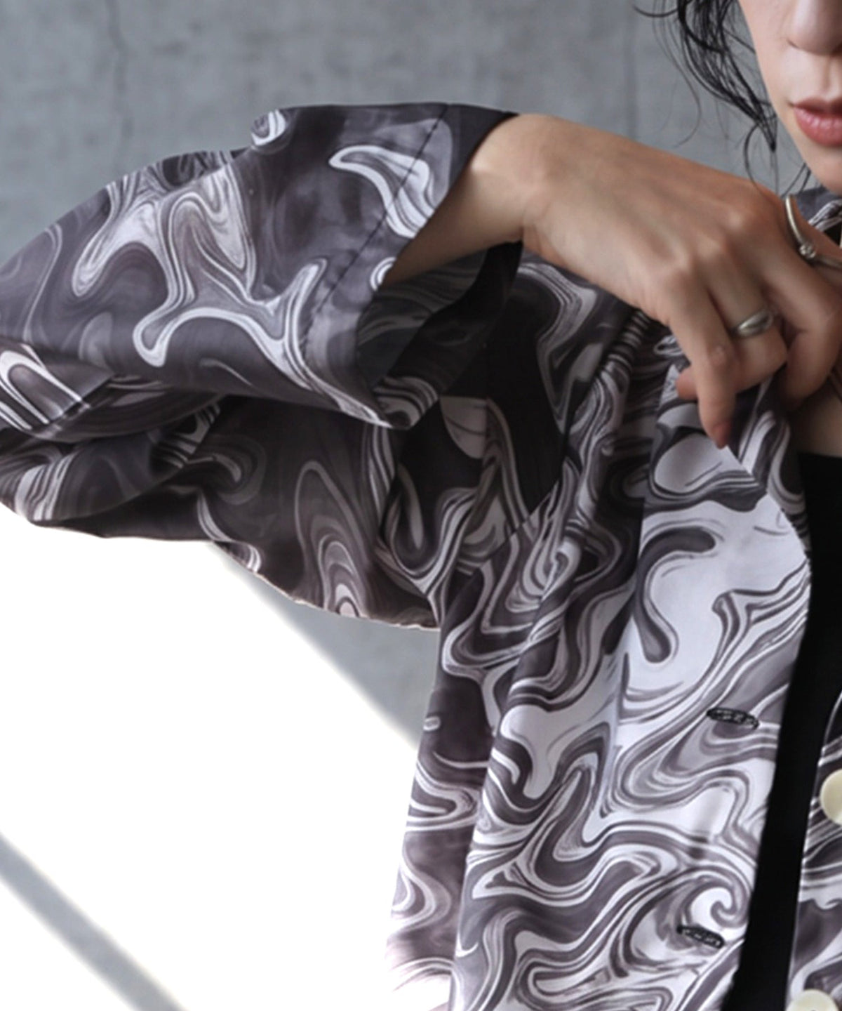 NUUUII Marble Pattern Open Collar Shirt Jacket Ladies