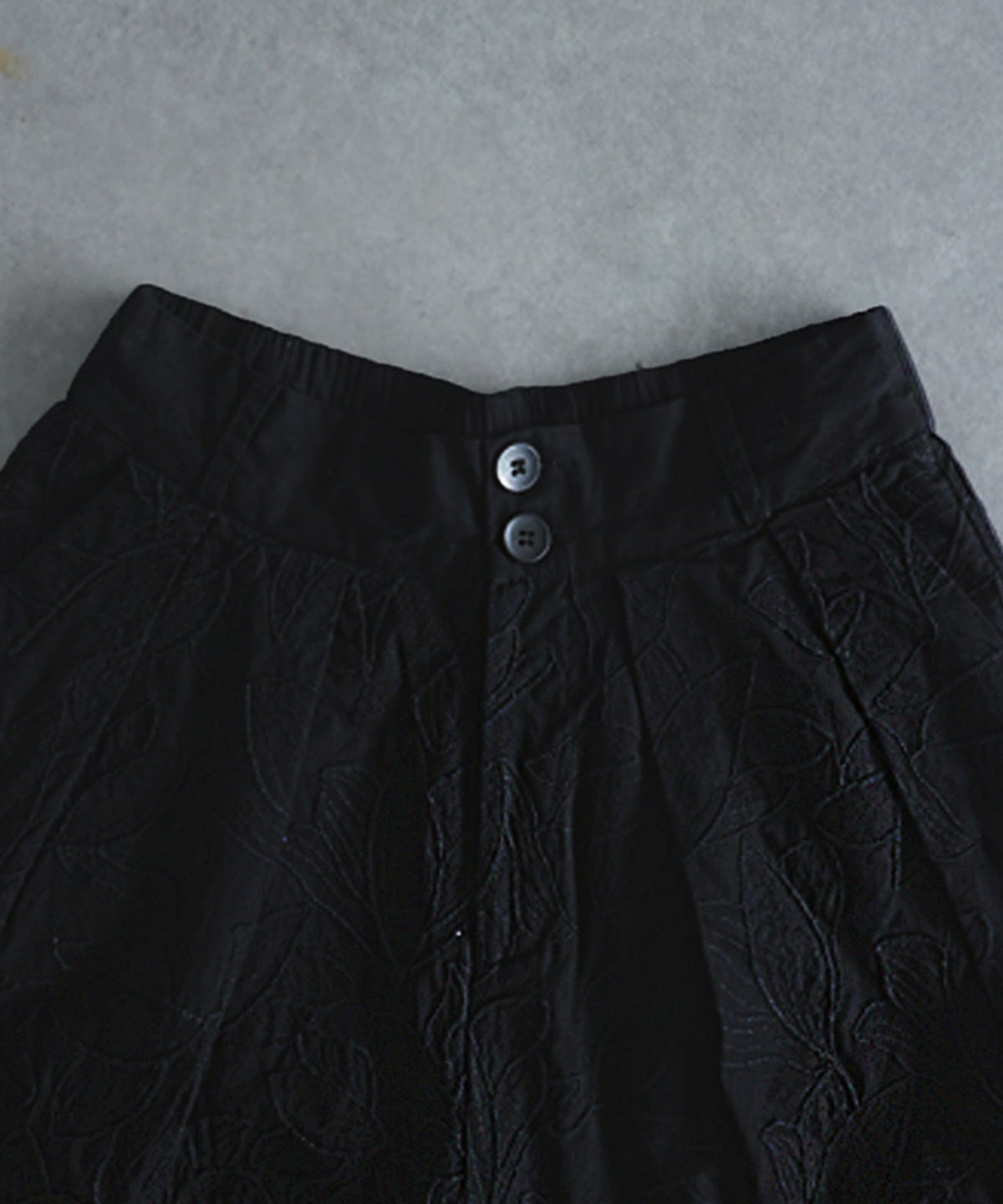 NUUUII Floral Embroidered Wide-Leg Pants With Pleats Ladies