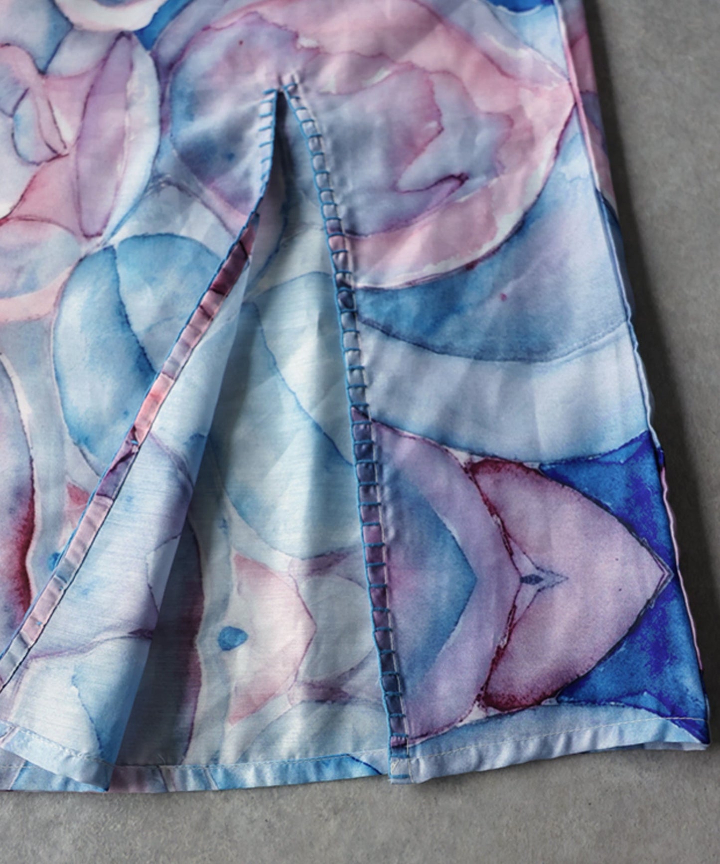 NUUUII Watercolor Floral Print Long Skirt With Front Slit Ladies